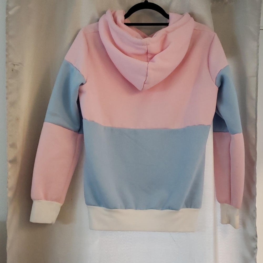 Sweatshirt - Picture 2 of 2